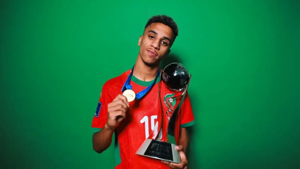 حقيقة عرض الأهلي للتعاقد مع الزهواني