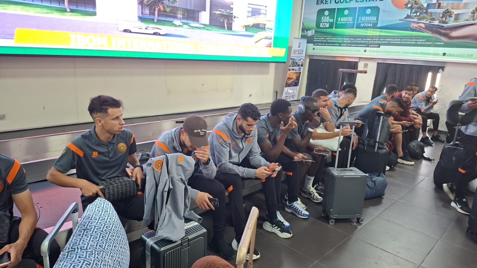 بعثة نهضة بركان تصل نيجيريا