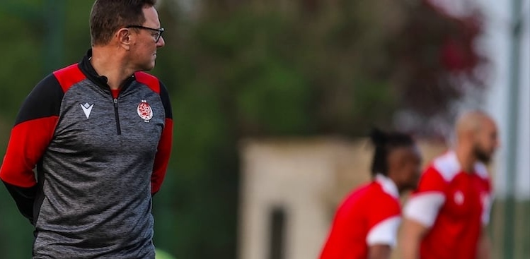 الوداد يفتح أبواب تدريباته لوسائل الإعلام