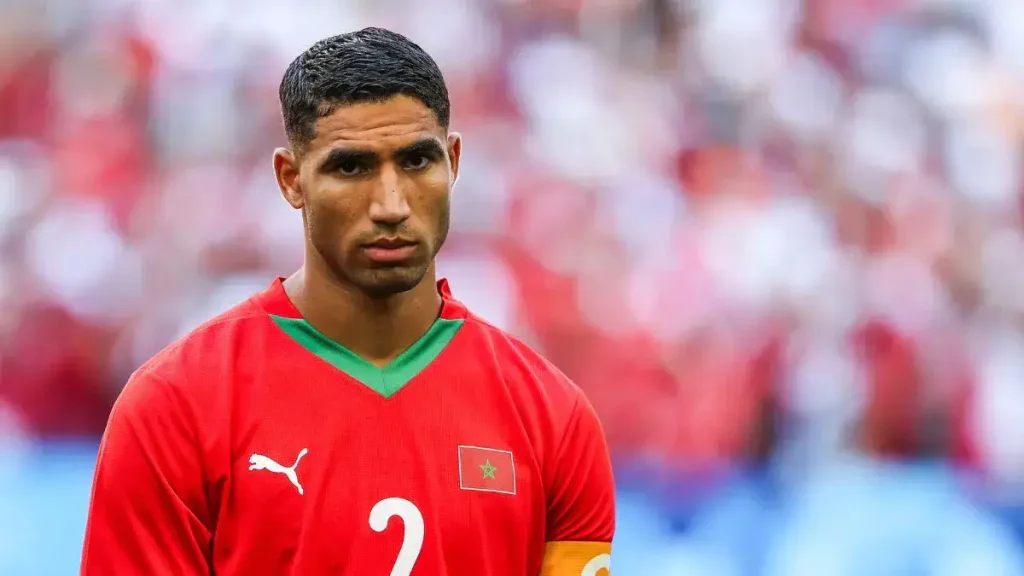 حكيمي يتحدث عن «اللاعب رقم 12»