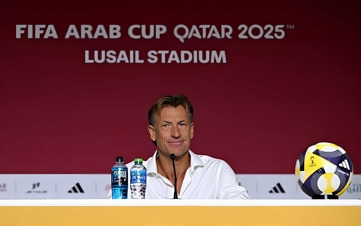 ابتسامة هيرفي رونار تُربك استوديو “بي إن سبورتس”