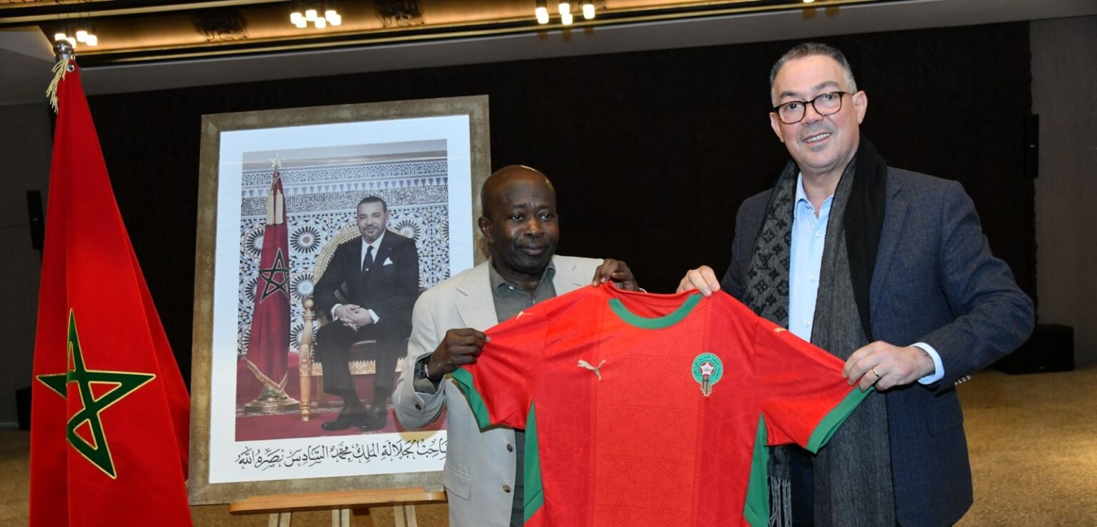 فوزي لقجع يستقبل رئيس اللجنة الأولمبية السنغالية