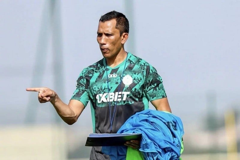 شرط فادلو يحسم مستقبل “رونالدينيو إفريقيا” مع الرجاء