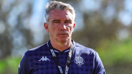 خاص| تفاصيل رواتب طاقم كارتيرون في الوداد