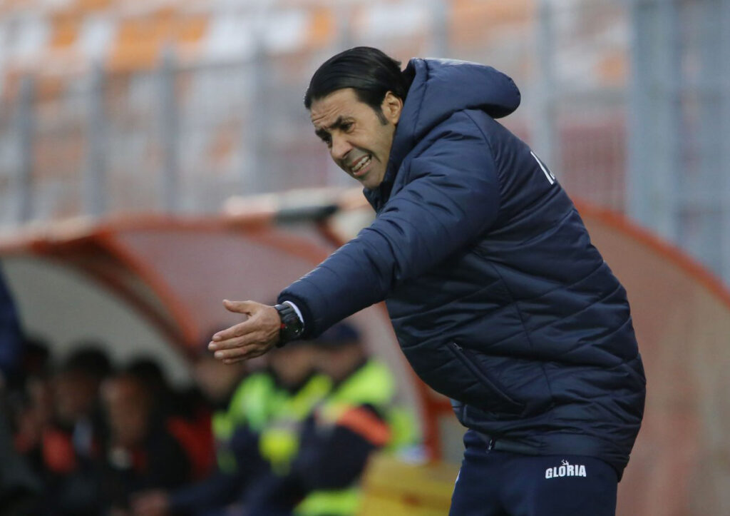 الدميعي يتساءل: لا نعلم هل سنُكمل الموسم قبل المونديال أم بعده؟